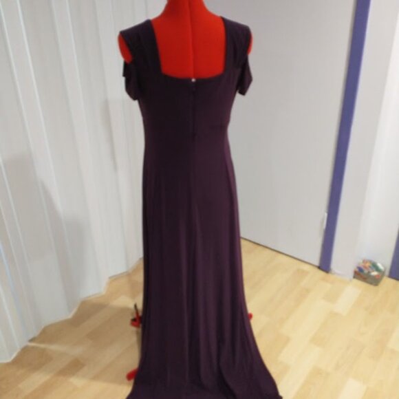 R & M Richards Full Length Dress in Deep Purple - Picture 3 of 8